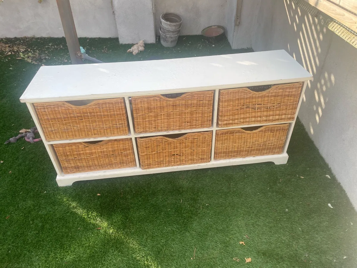Storage Unit - free to take away - Image 2