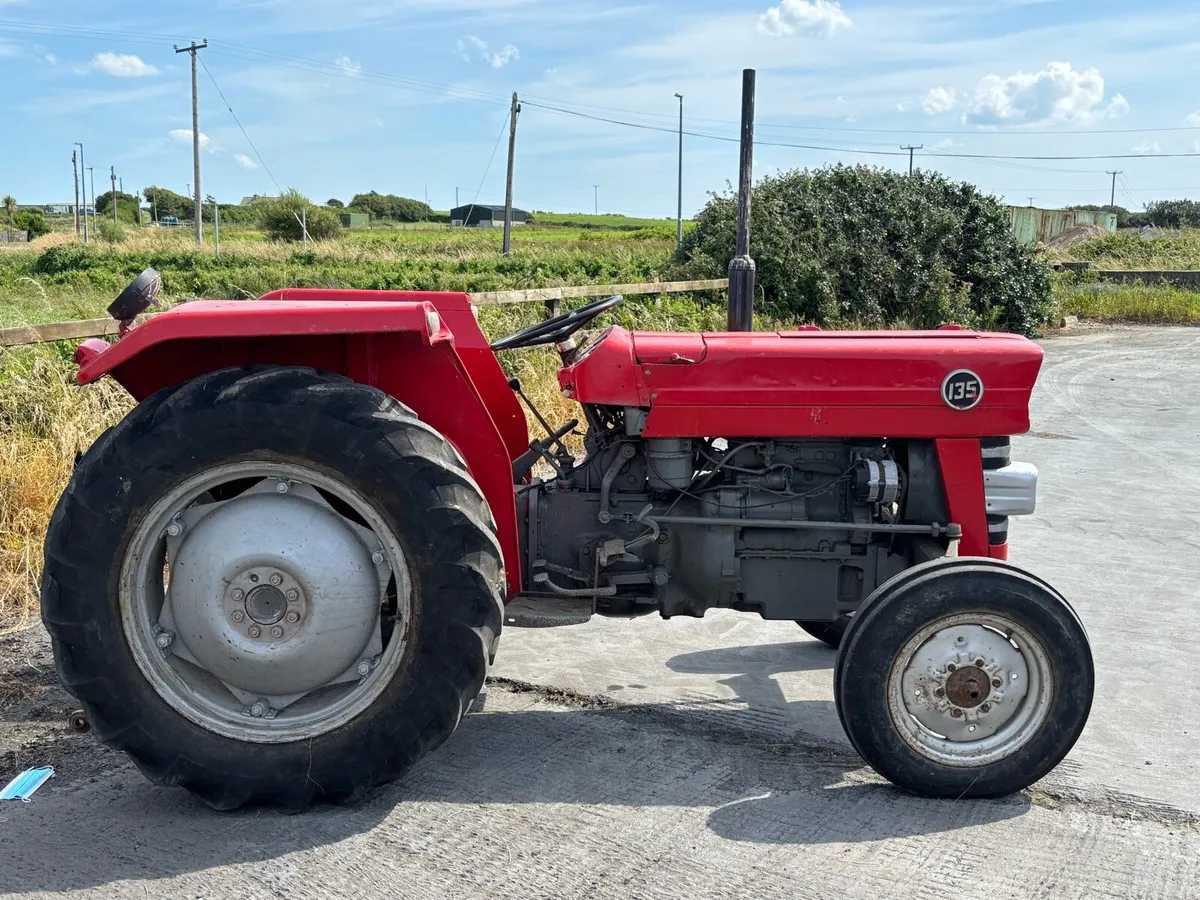 Massey Ferguson 135 - Image 2