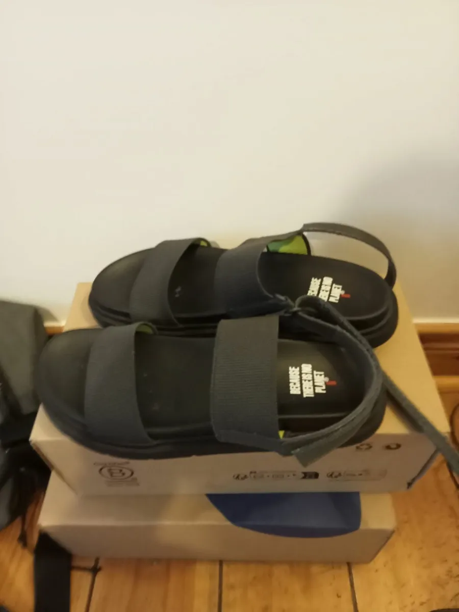 Ladies sandals new - Image 3