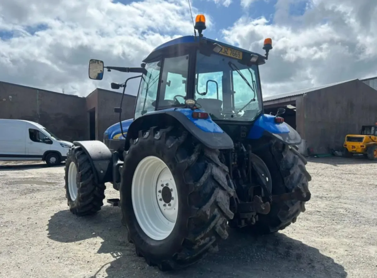 2006 New Holland TM155 - Image 4