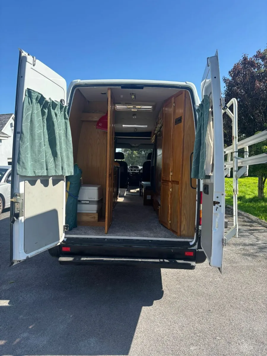 Mercedes Sprinter Campervan - Image 4