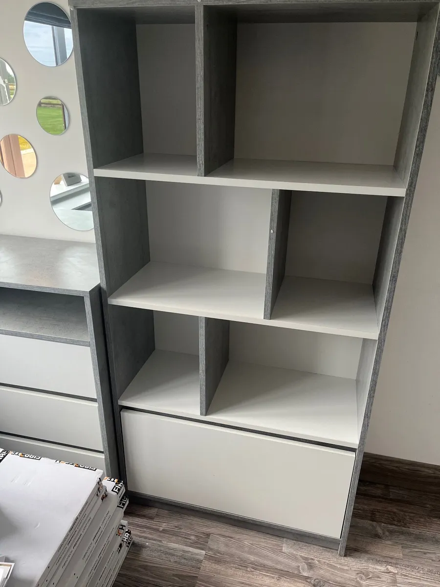 Bookcase and chest - Image 1
