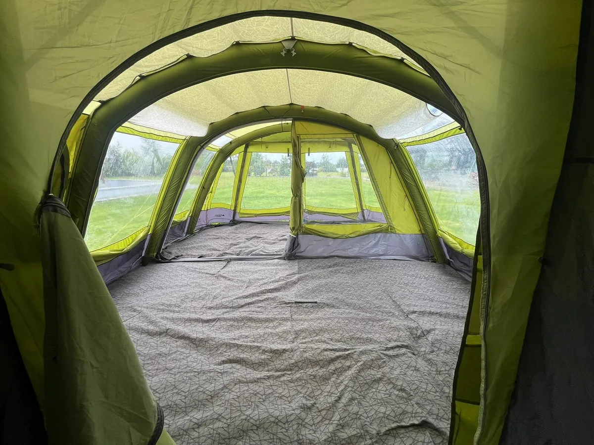 Tent - Image 3