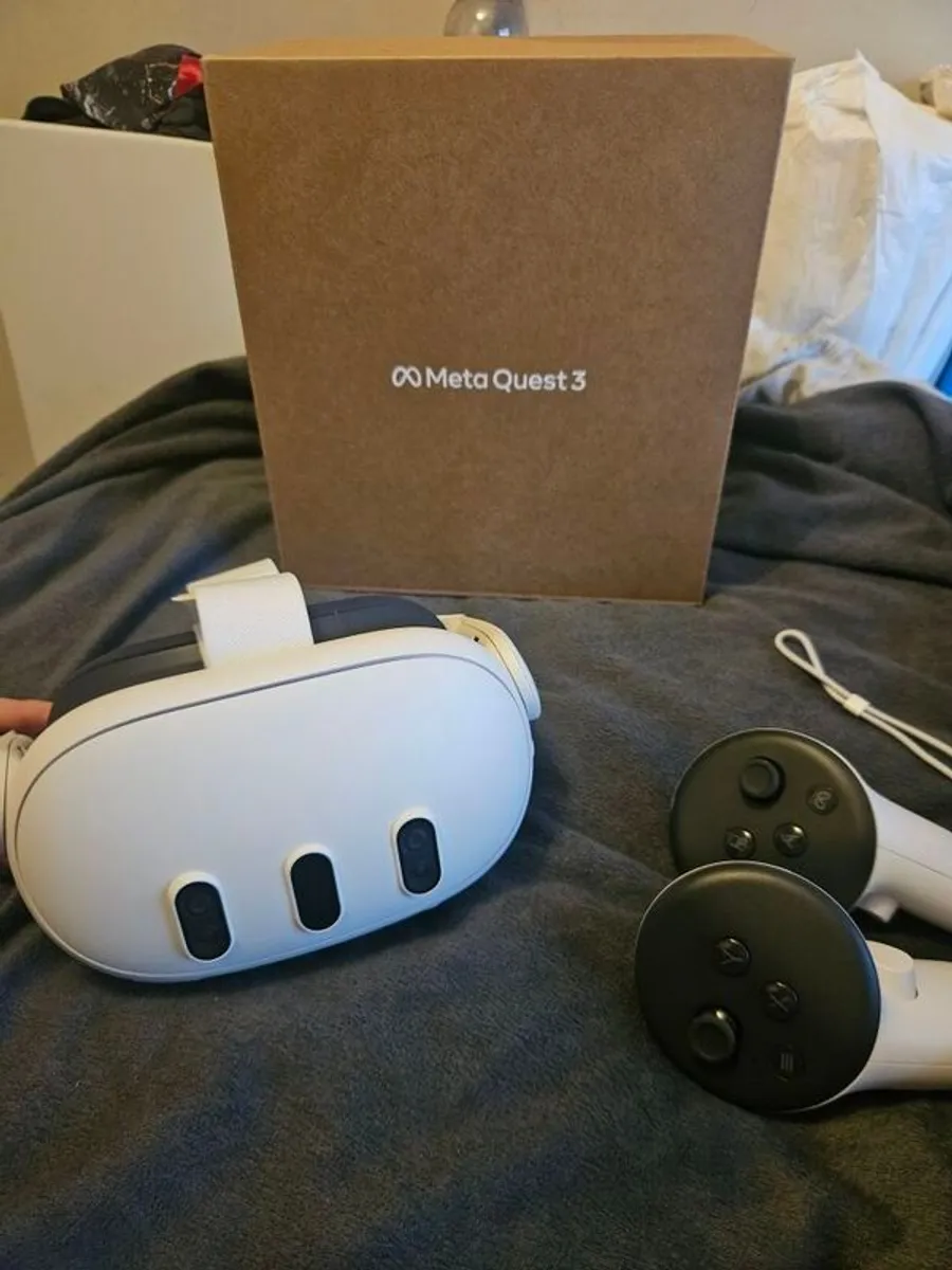 Meta Quest 3 (512 GB) VR Headset -- Like new - Image 1
