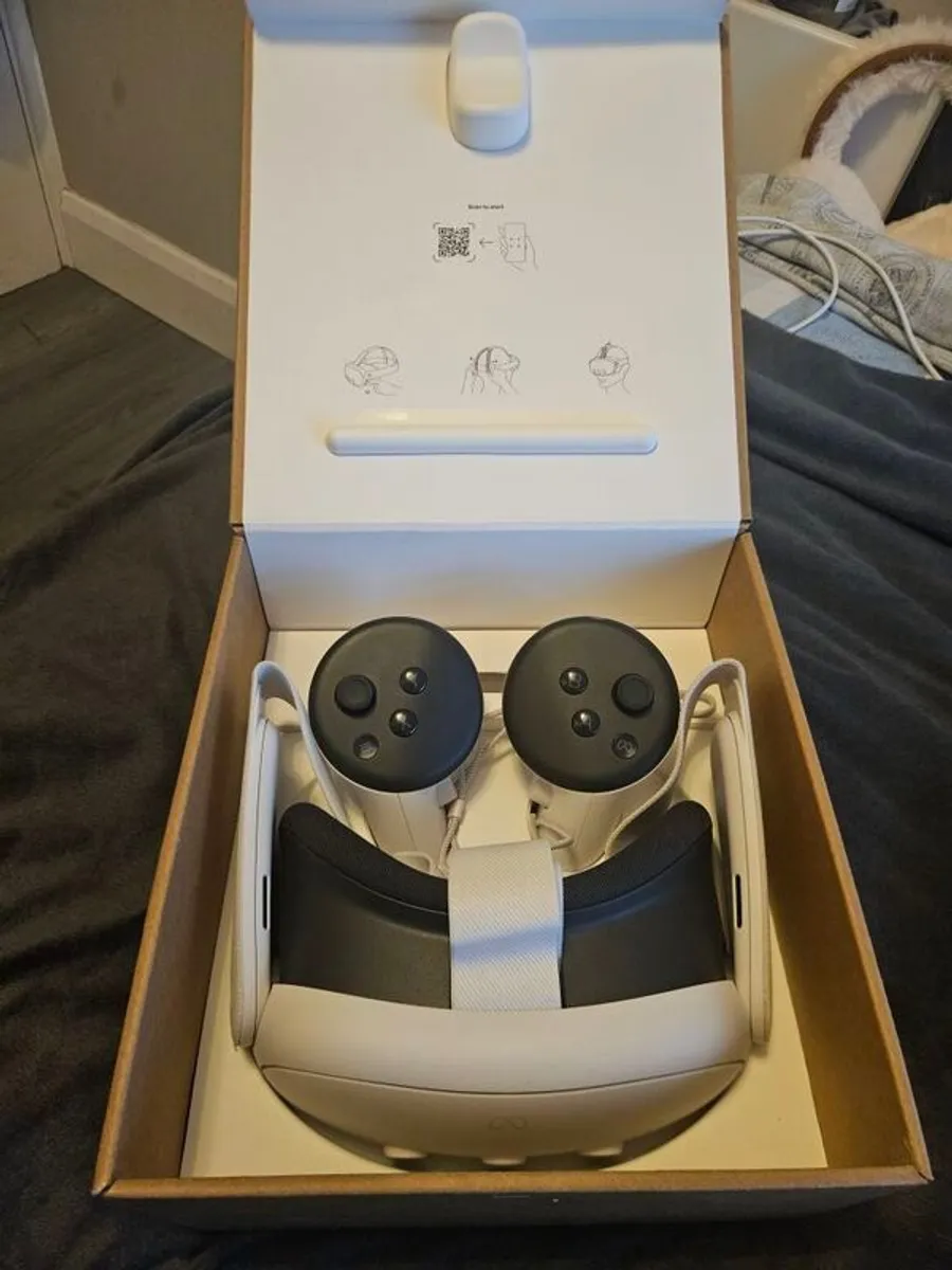 Meta Quest 3 (512 GB) VR Headset -- Like new - Image 2