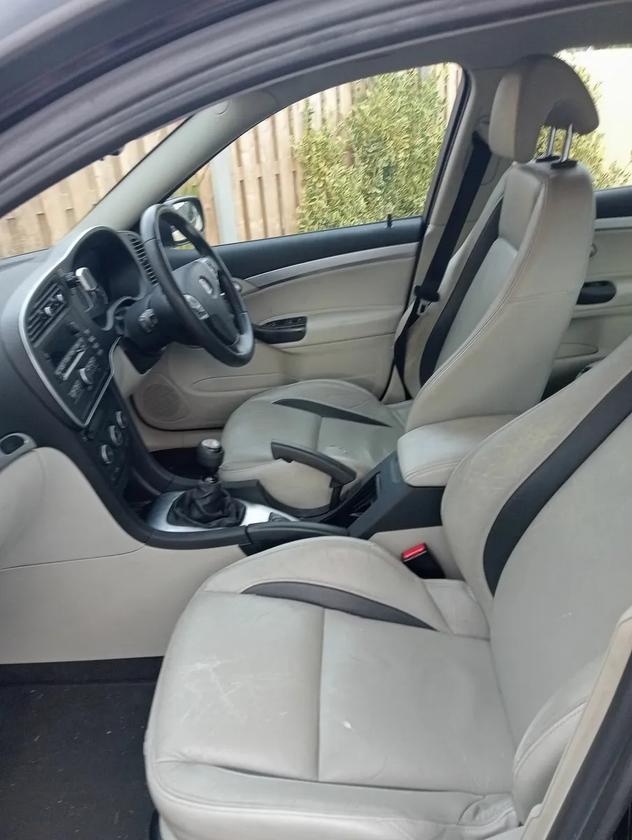 Saab 9-3 2009 - Image 4