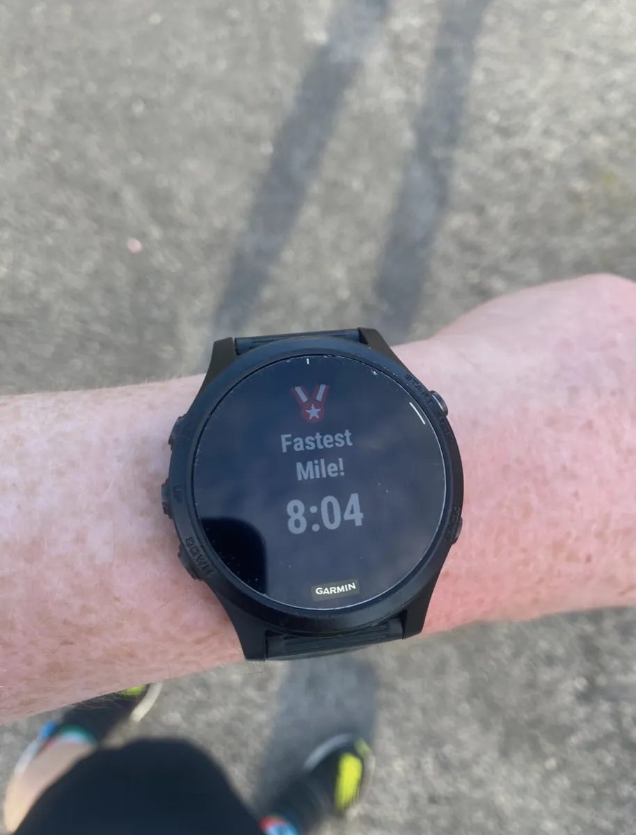Garmin Forerunner 945 Smartwatch - Image 2