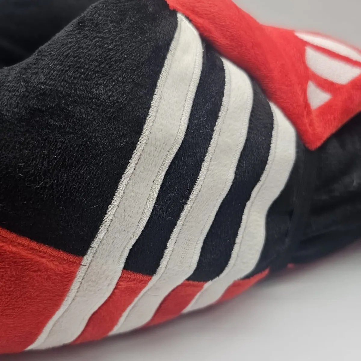 Retro Predator Mania Slipppers 😍 - Image 4