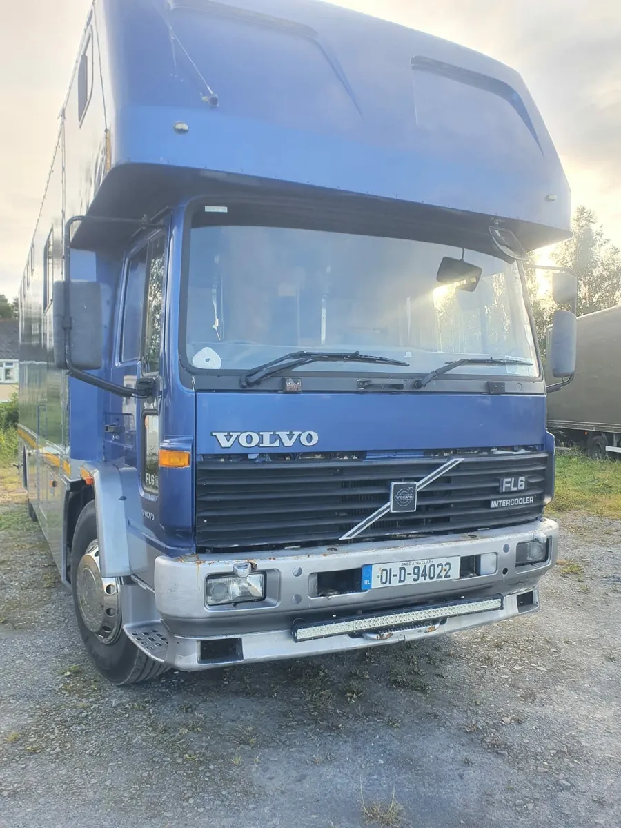 Volvo horse lorry - Image 2