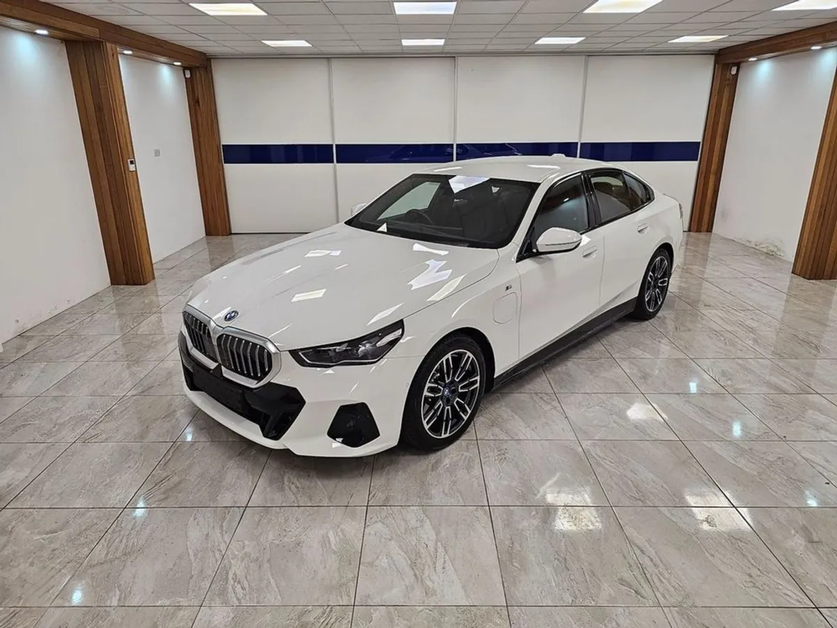 BMW 5 Series Technology Plus Package - Image 2