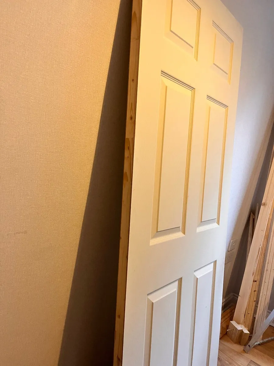 FREE 6-panelled internal door & door frame - Image 3