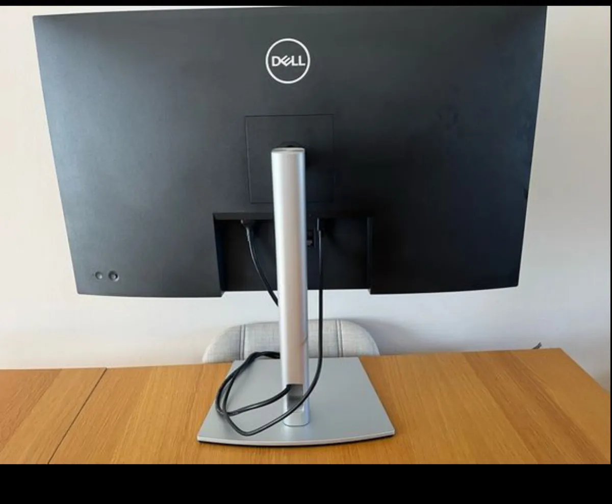 Dell P3223QE 4k UHD - Image 3