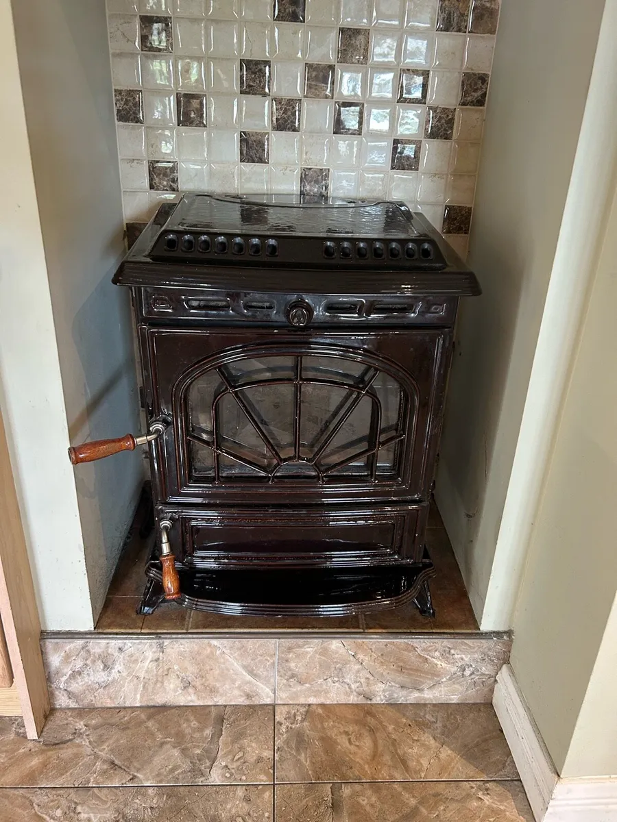 Stanley stove - Image 1