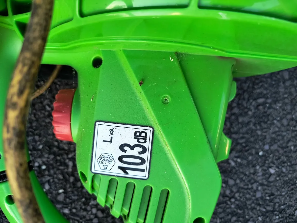 Electric Leaf blower - Image 2