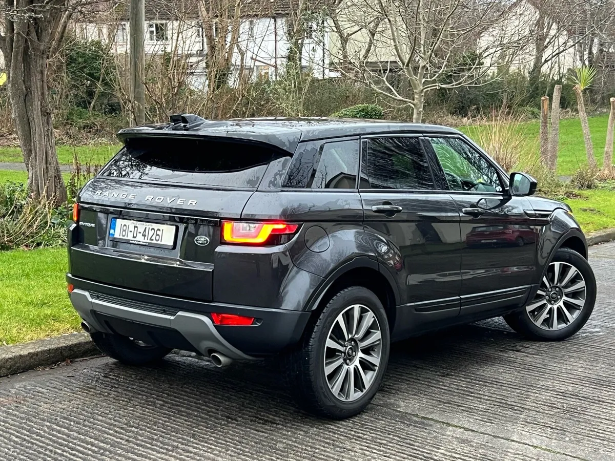 181 RANGE ROVER EVOQUE 2.0 DIESEL AUTO GLASS ROOF - Image 4