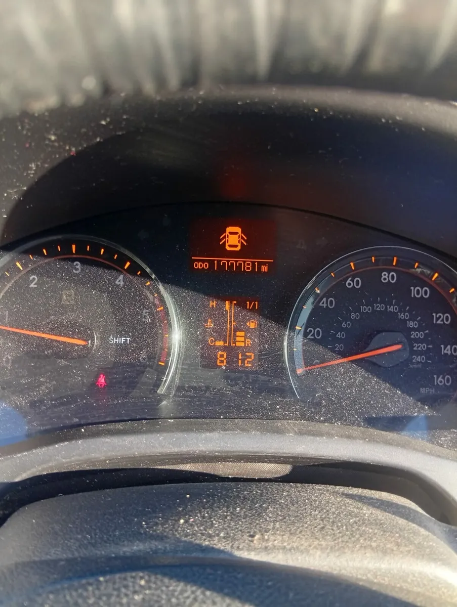 Avensis for sale - Image 3