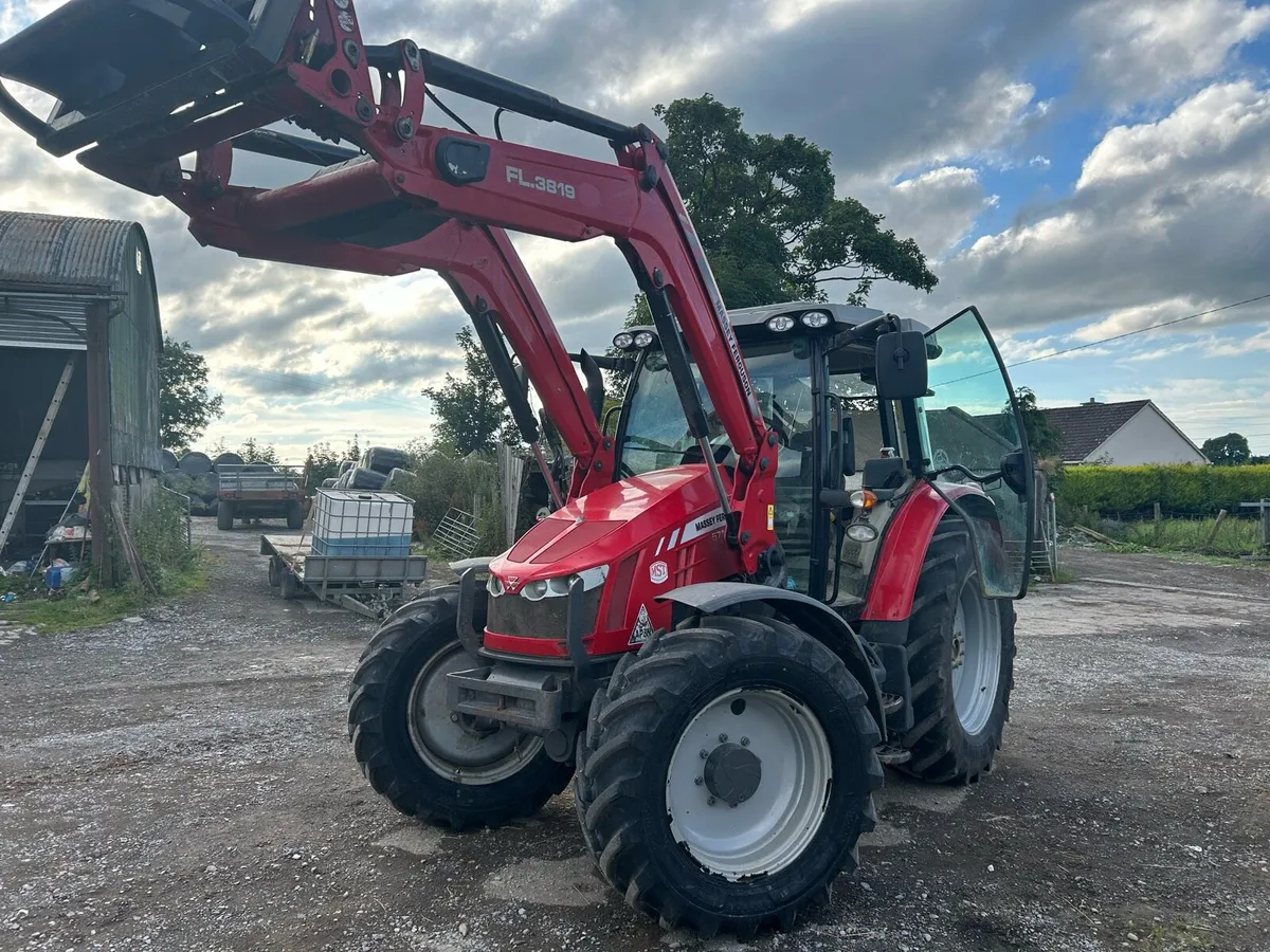 Massey ferguson 5712 high spec - Image 2
