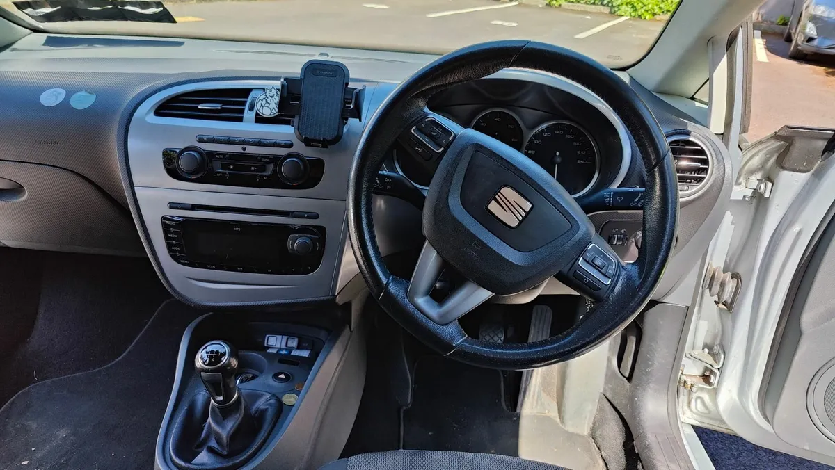 Looking for a Loyal Ride? I'm Your Car! - Image 2