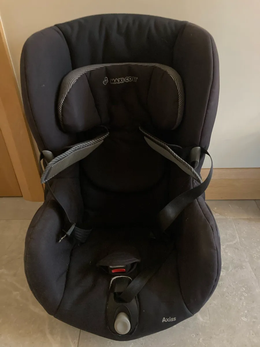 Maxi Cosi Axiss Car Seat - Image 1