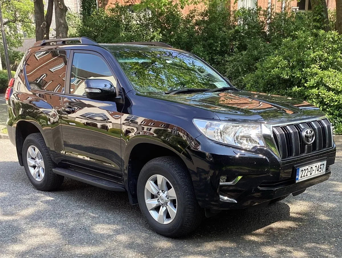 Toyota Land Cruiser SWB AUTO - Image 1