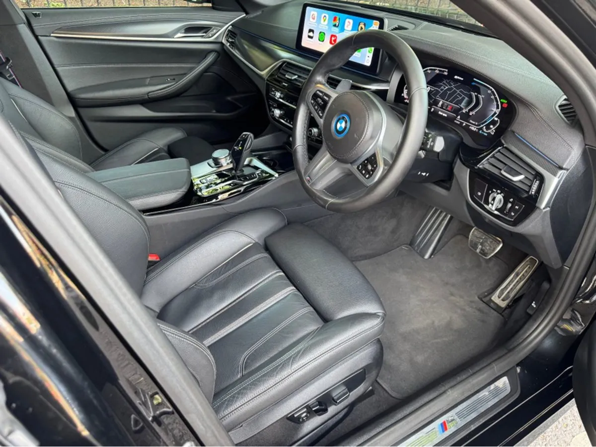 BMW 5 Series 530e M Sport Touring//pro Package//o - Image 4