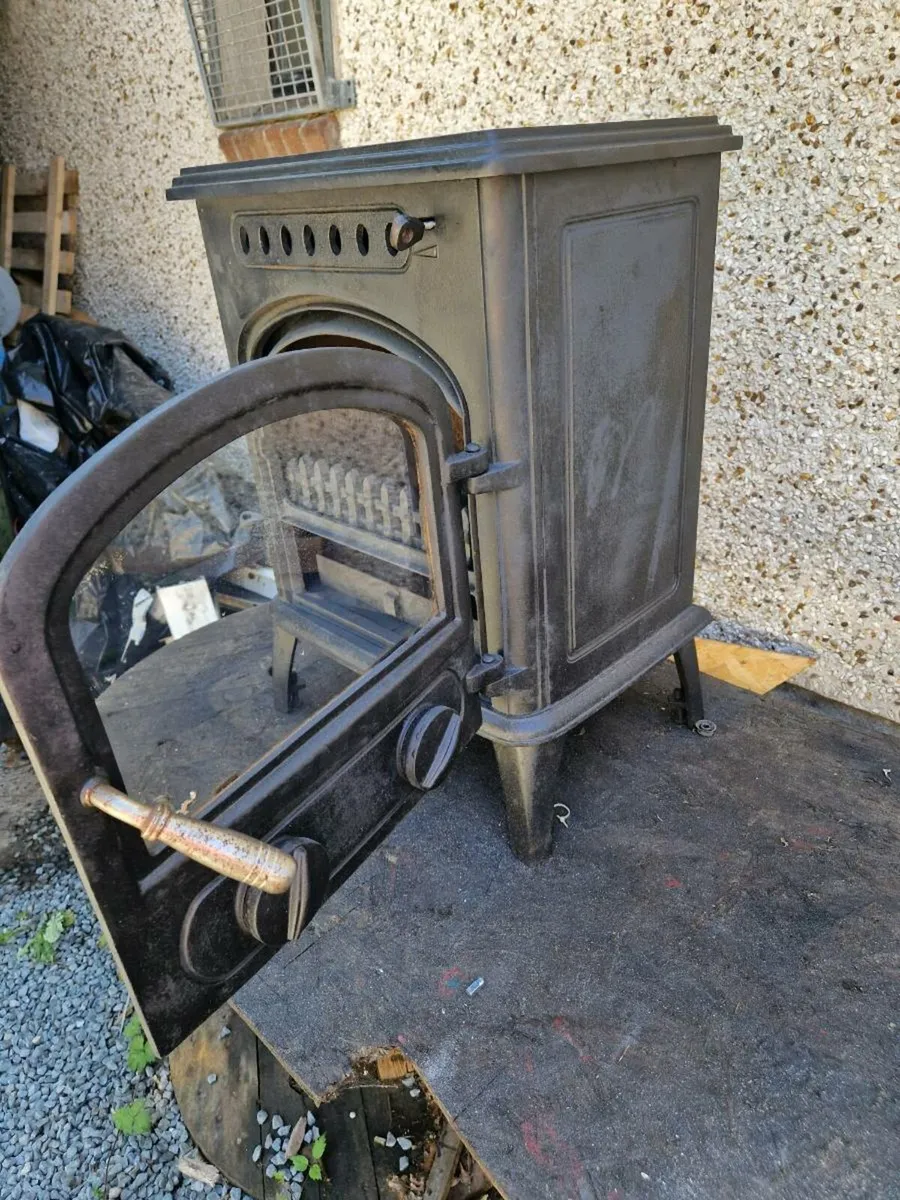 Stove - Image 2
