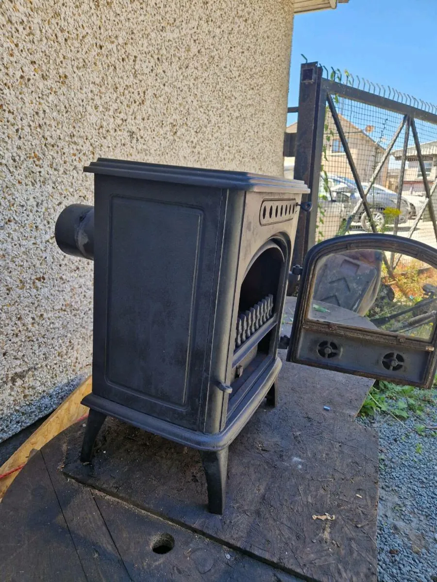 Stove - Image 4