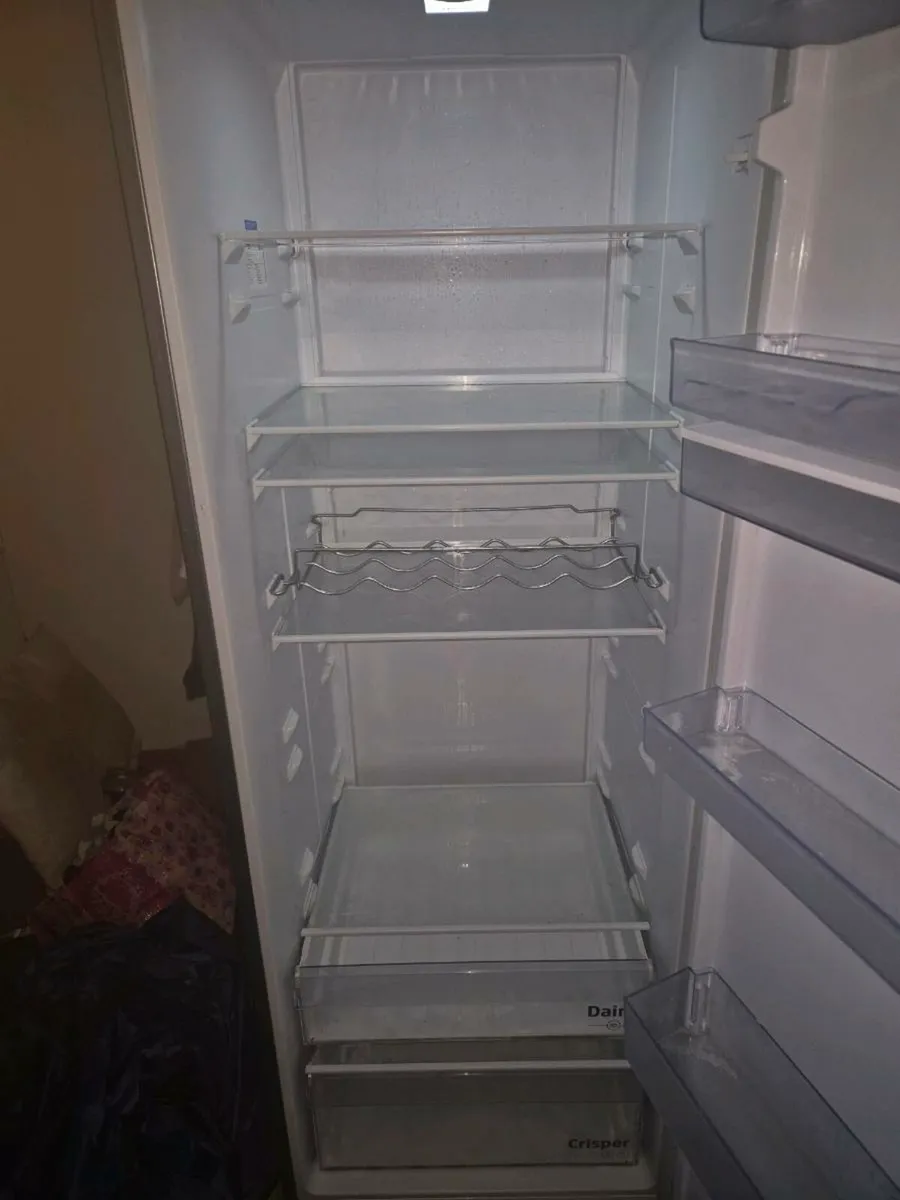 fridge - Image 2