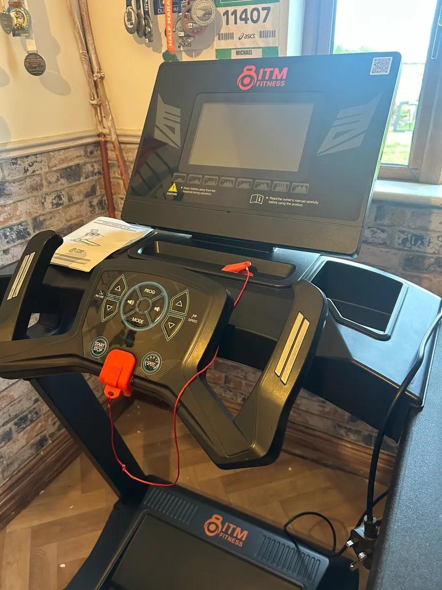 ITM Fitness C-88 Commercial Treadmill - Image 1