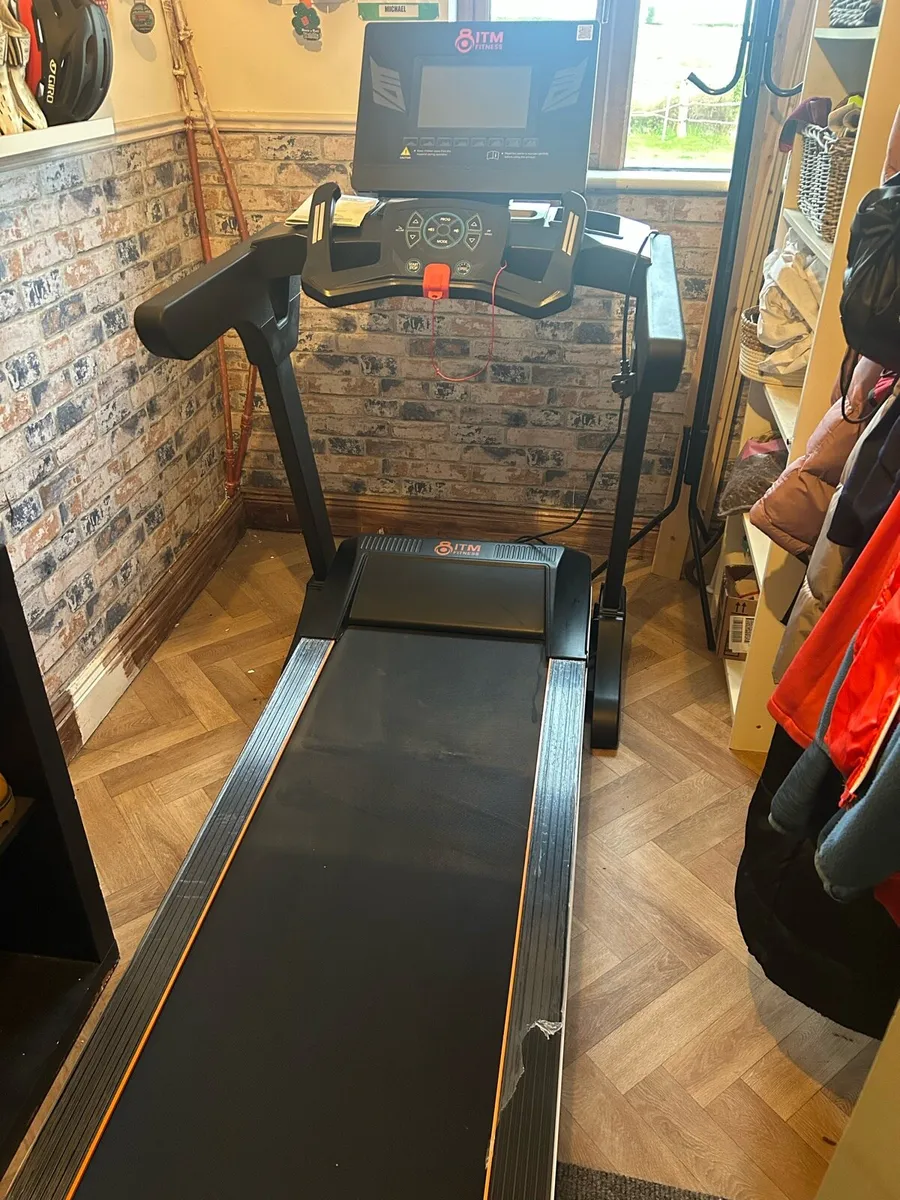 ITM Fitness C-88 Commercial Treadmill - Image 2