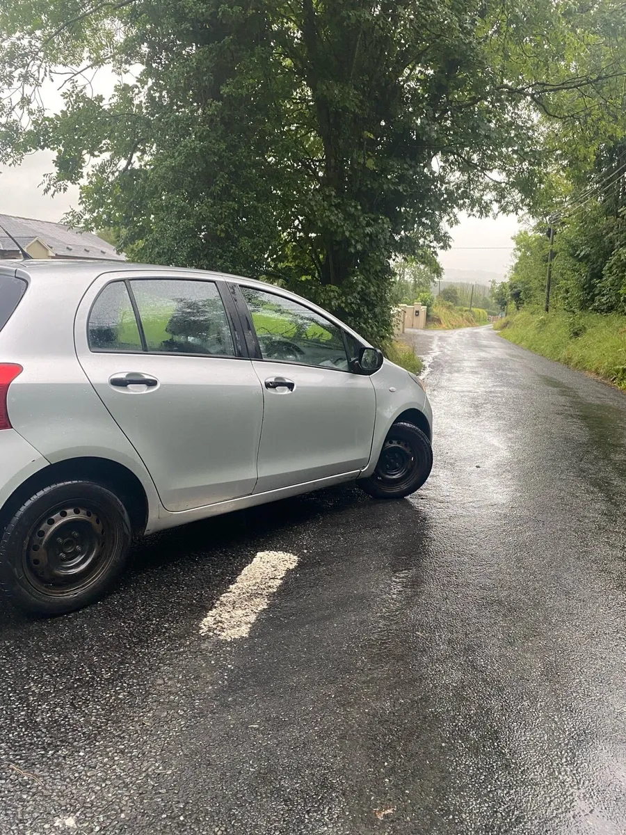 Toyota Yaris - Image 2