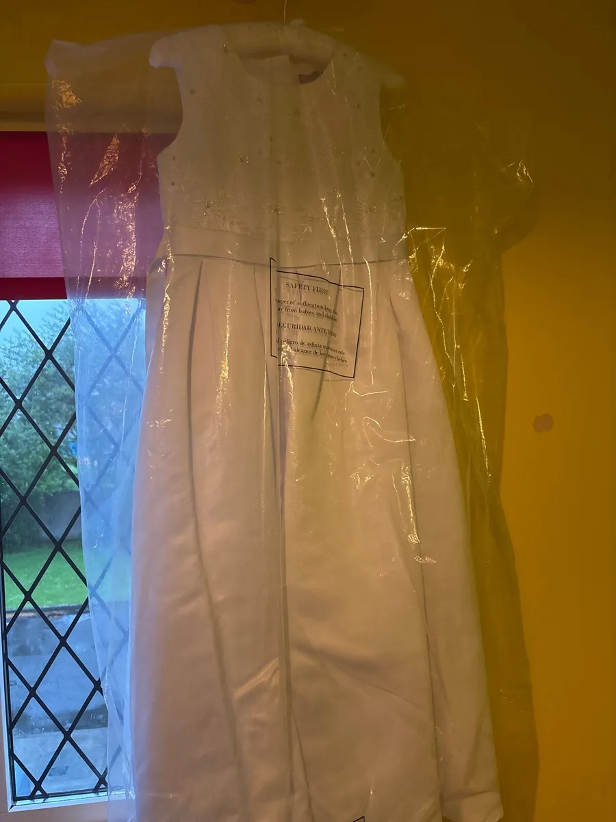 Communion dress - Image 1