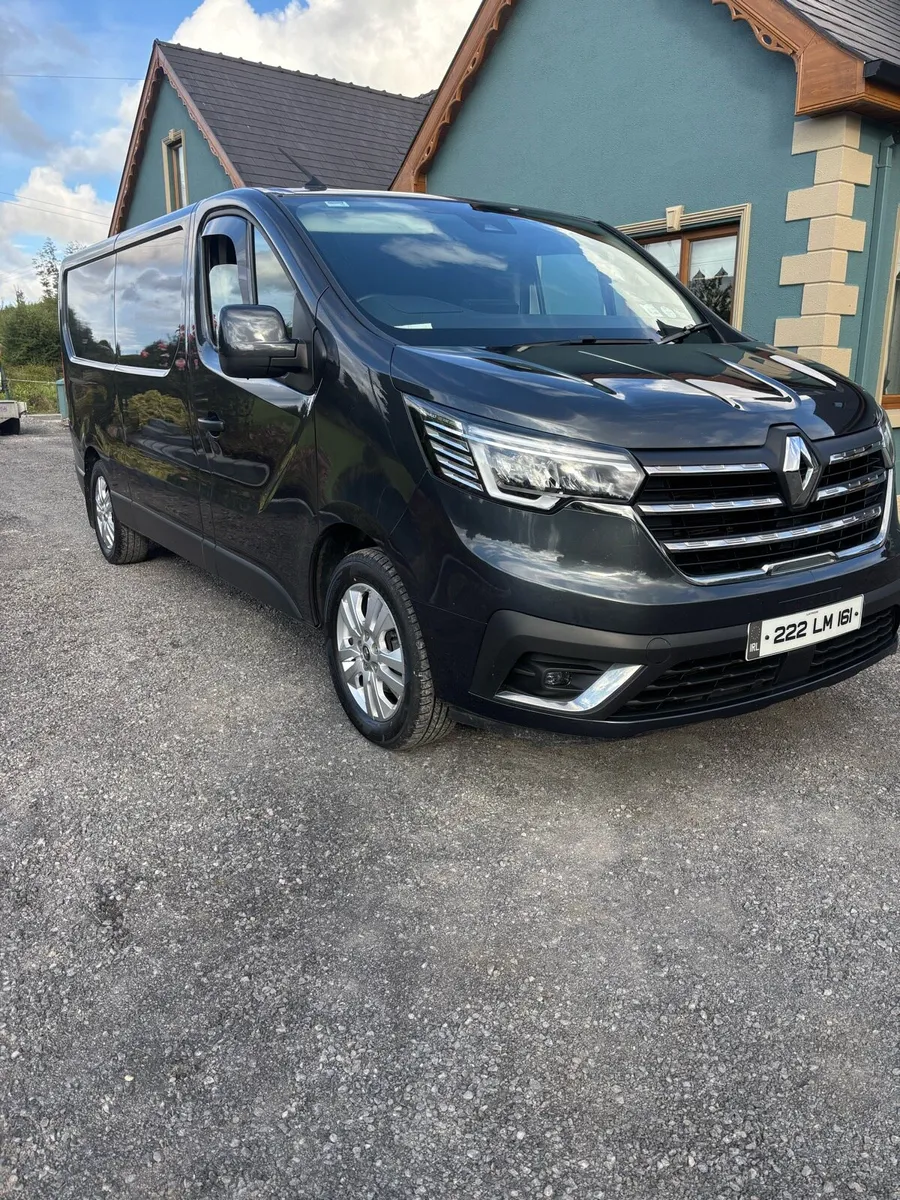 2022 Renault trafic sport 150bhp - Image 1