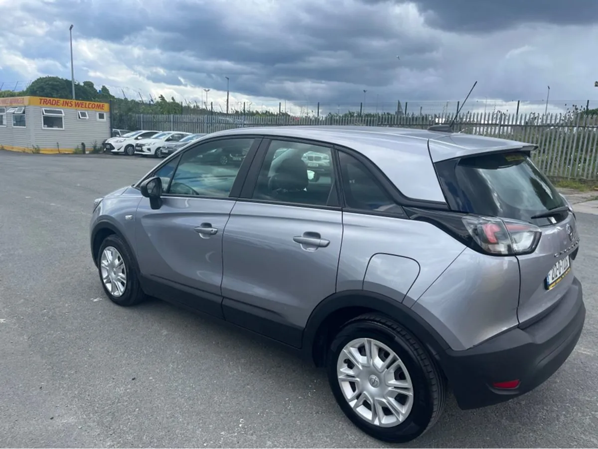 Opel Crossland X 1.2i 83ps - -pet-5sp 5DR X Finan - Image 3