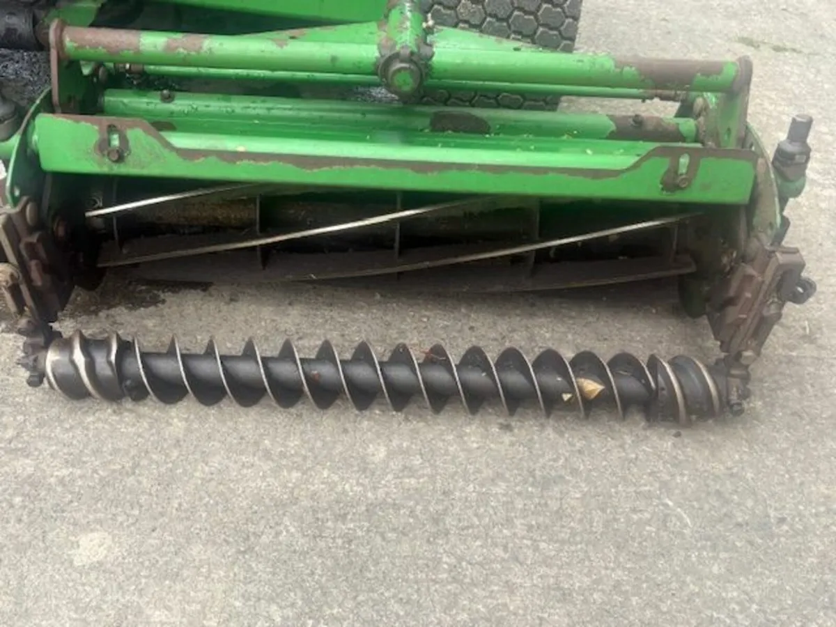 John Deere 2653B Precision Cut Mower. - Image 4