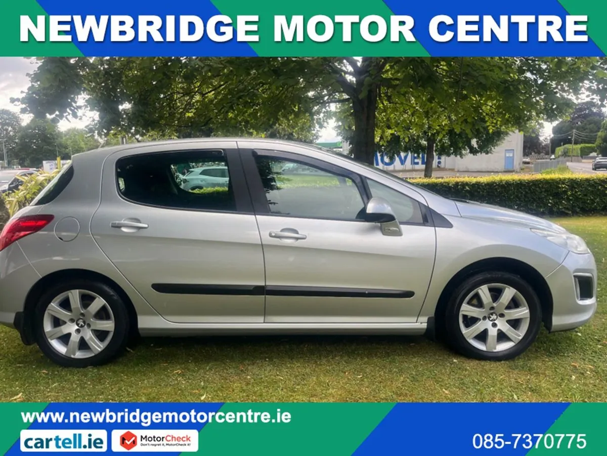 Peugeot 308 1.6 HDI SR E 5DR GT Line 120PS Imacul - Image 4