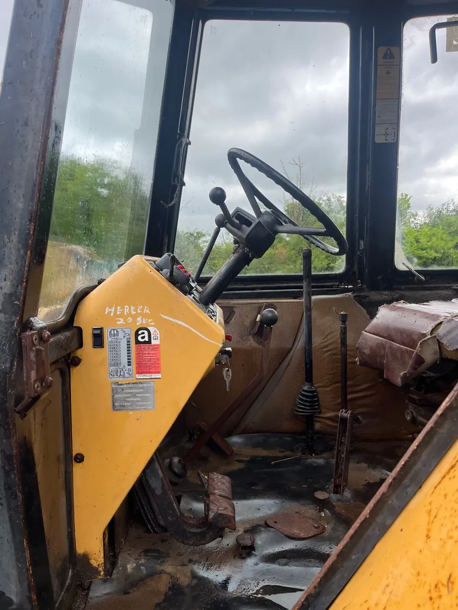 Ford 555 Digger - Image 1
