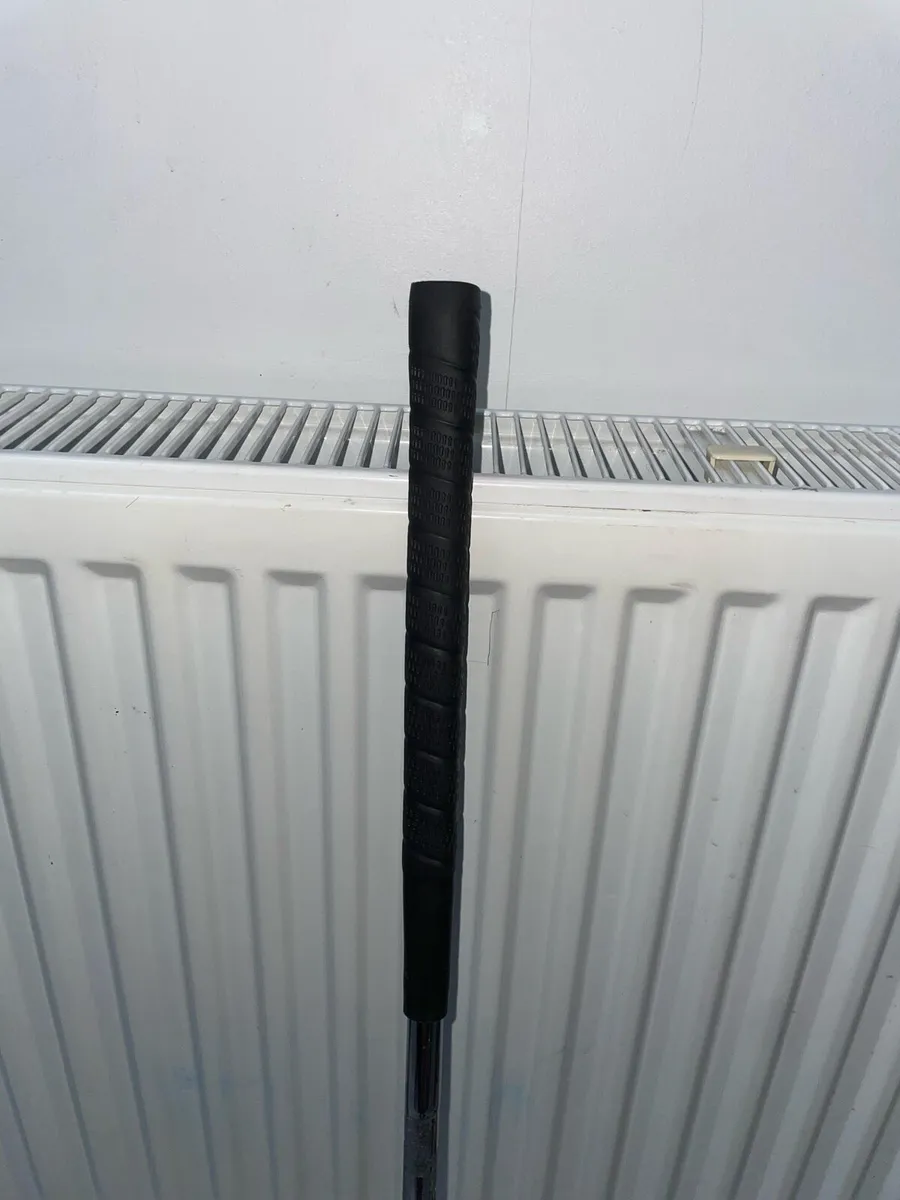 Golf club - Image 2