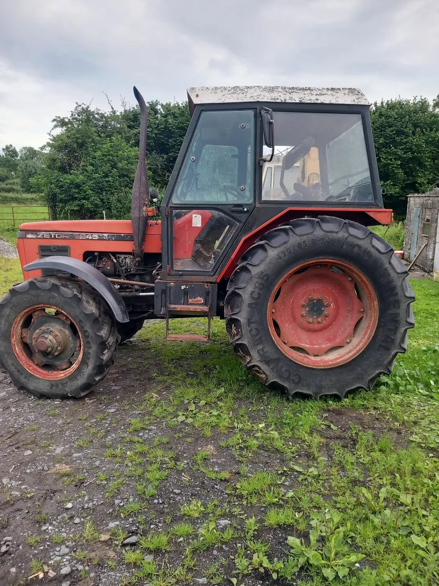 Tractor - Image 2