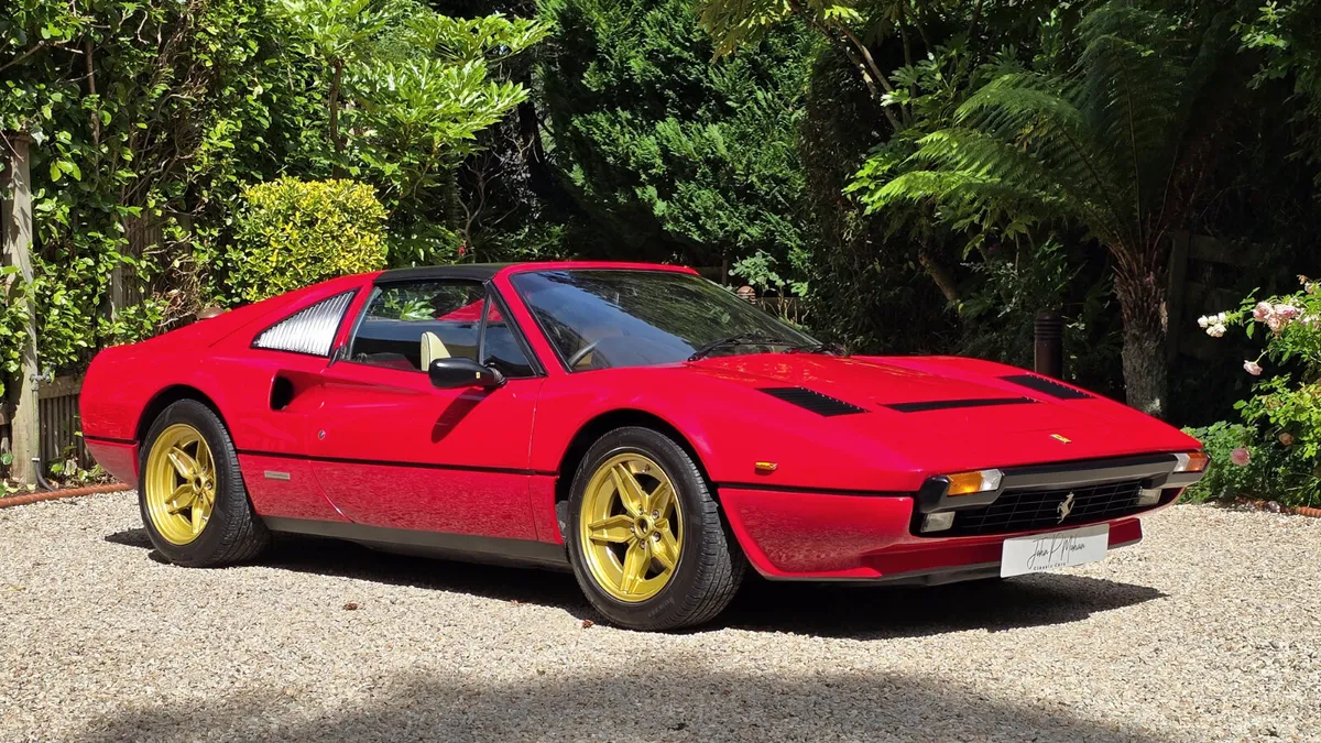 1983 Ferrari 308GTS with superb service history - Image 3