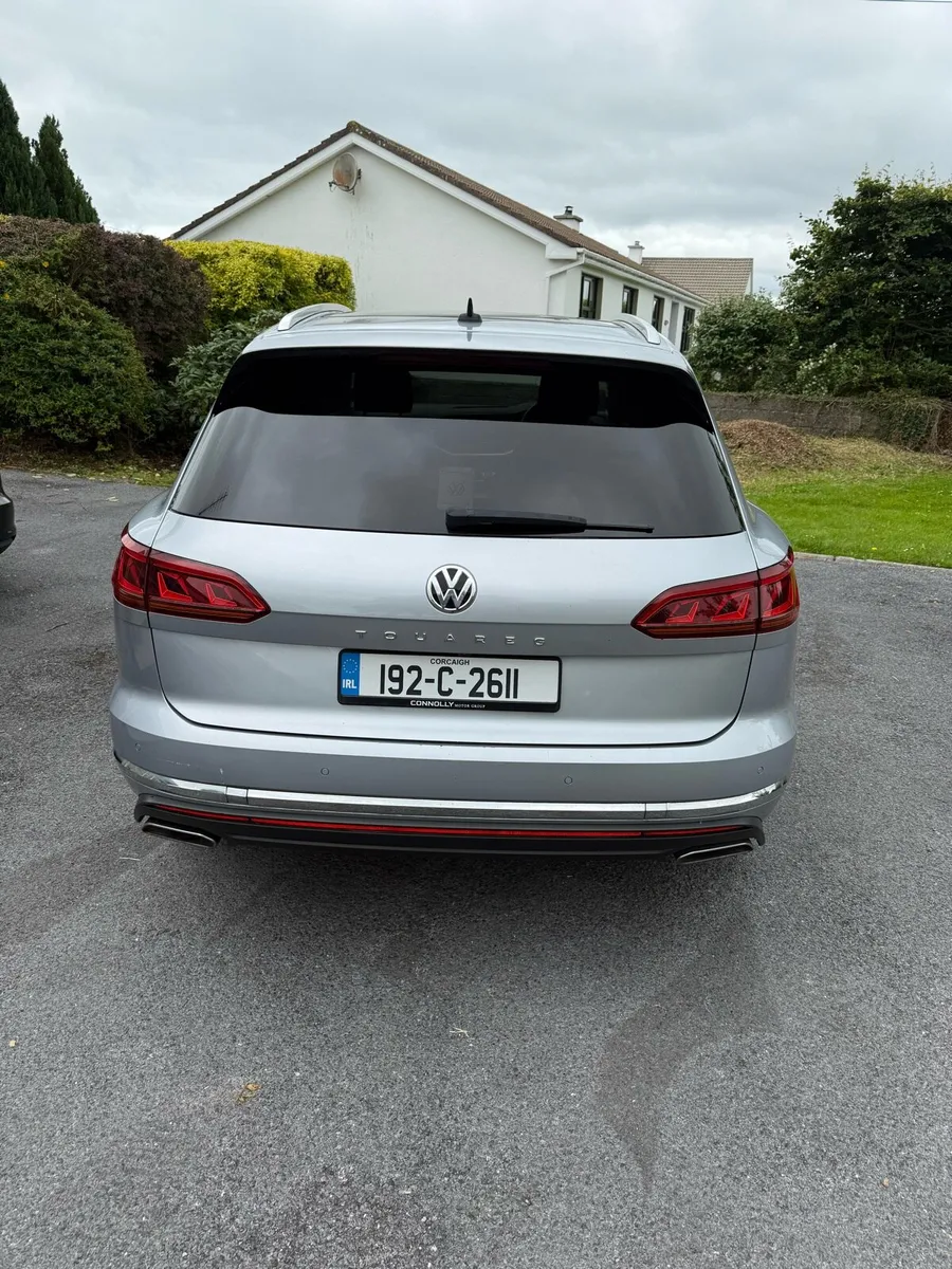 Volkwagen Touareg 3.0 TDI 4M 286HP Automatic - Image 2