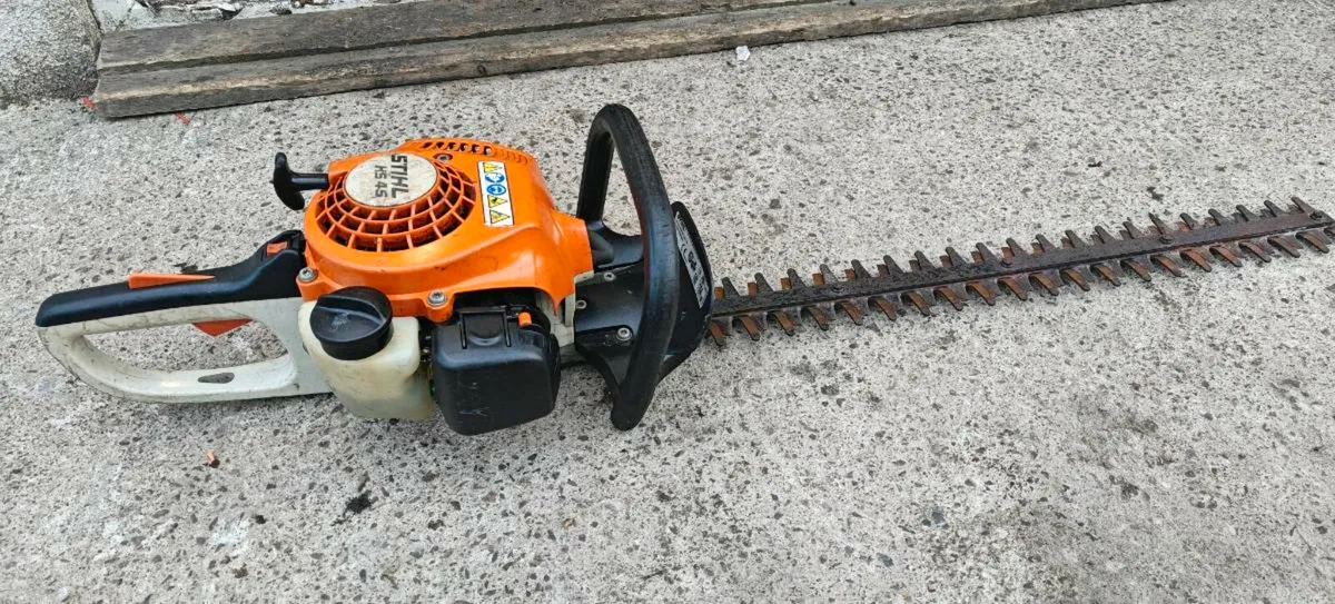 Stihl hs45 hedge trimmer - Image 3