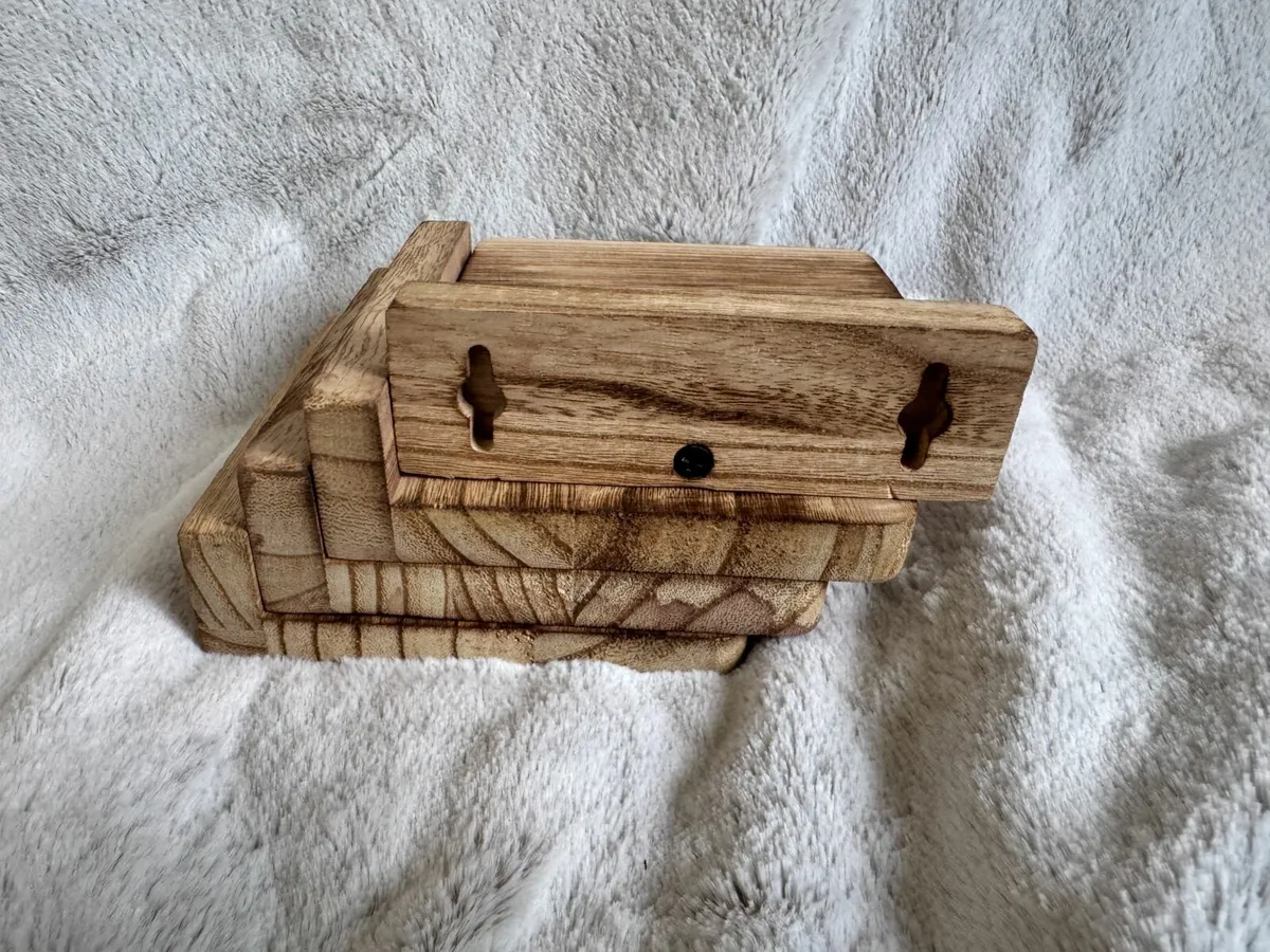 Corner wooden shelves - Image 3