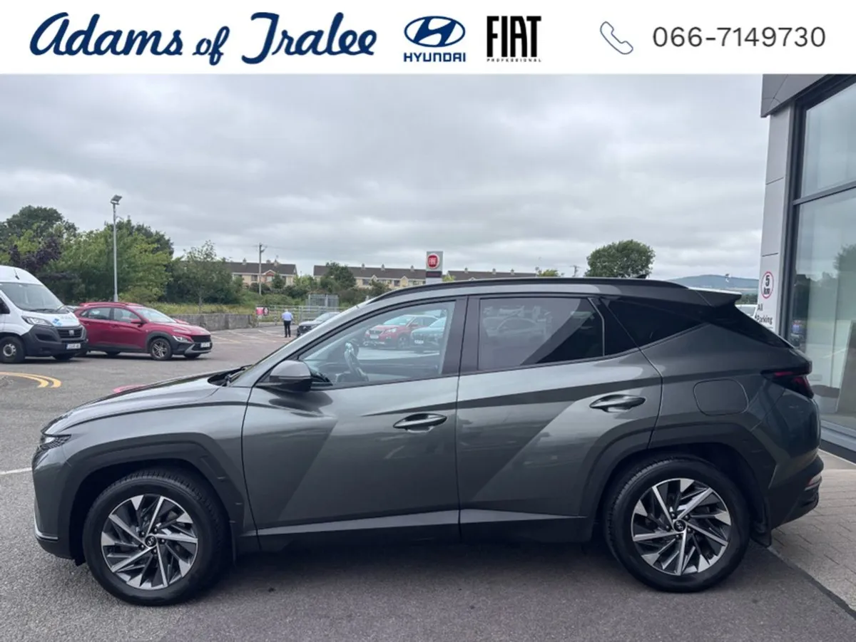 Hyundai Tucson Executive 5DR - Image 2