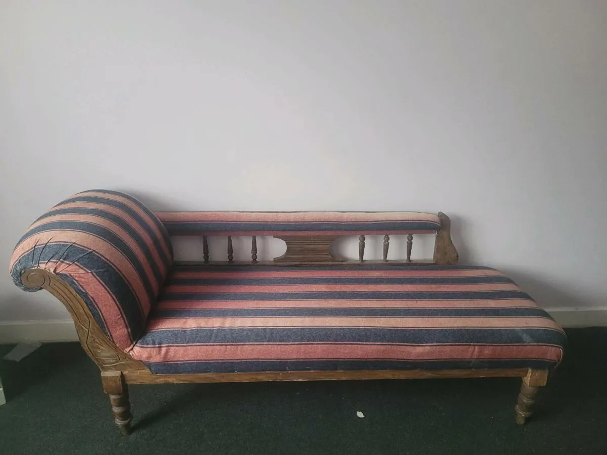 Vintage Chaise Longue - Image 2