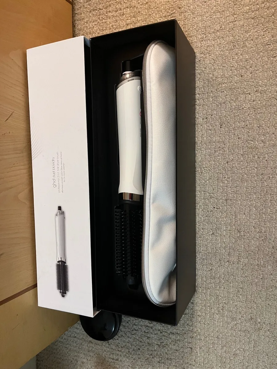 Ghd 2-1 hair dryer brush - Image 1