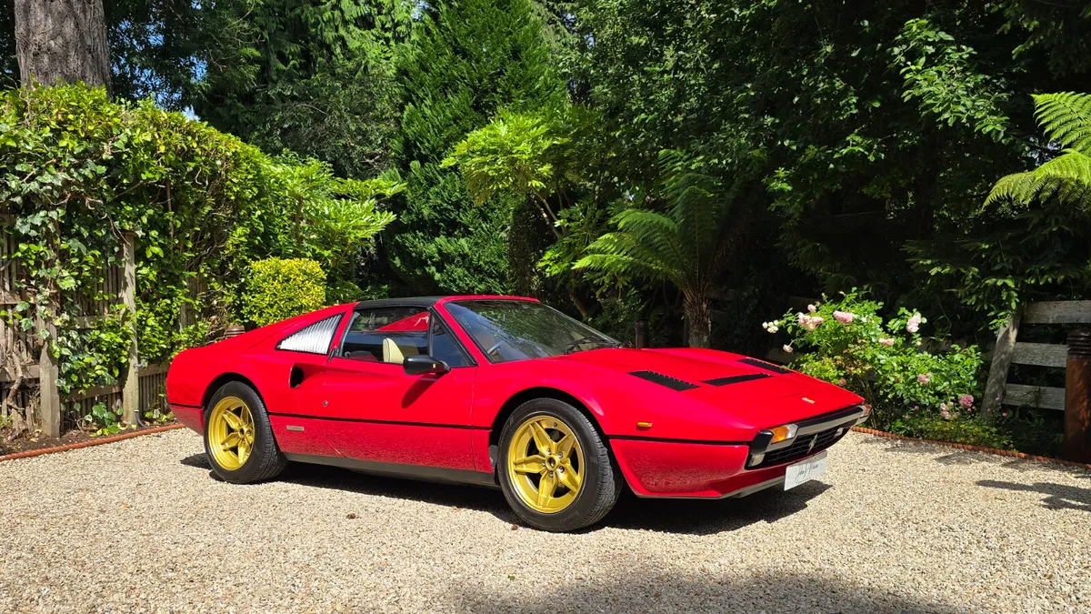 1983 Ferrari 308GTS with superb service history - Image 2