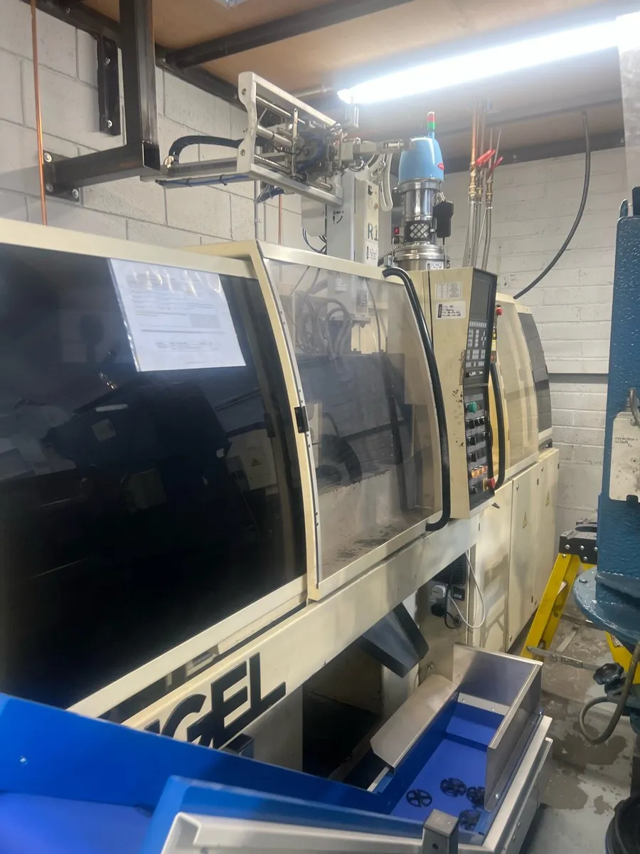 Injection Moulding Machine - Image 2