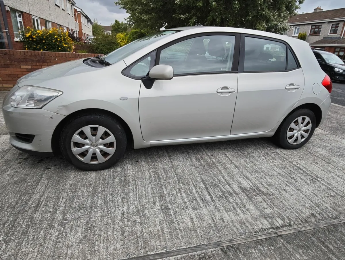 Toyota Auris 2008 - Image 4