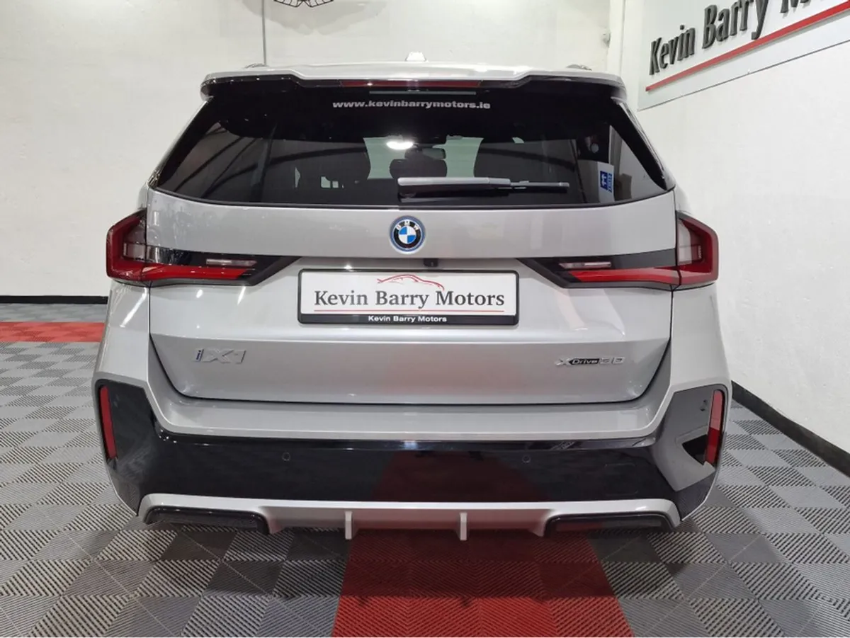 BMW iX1 Xdrive 30 M Sport Automatic  one Owner / - Image 4